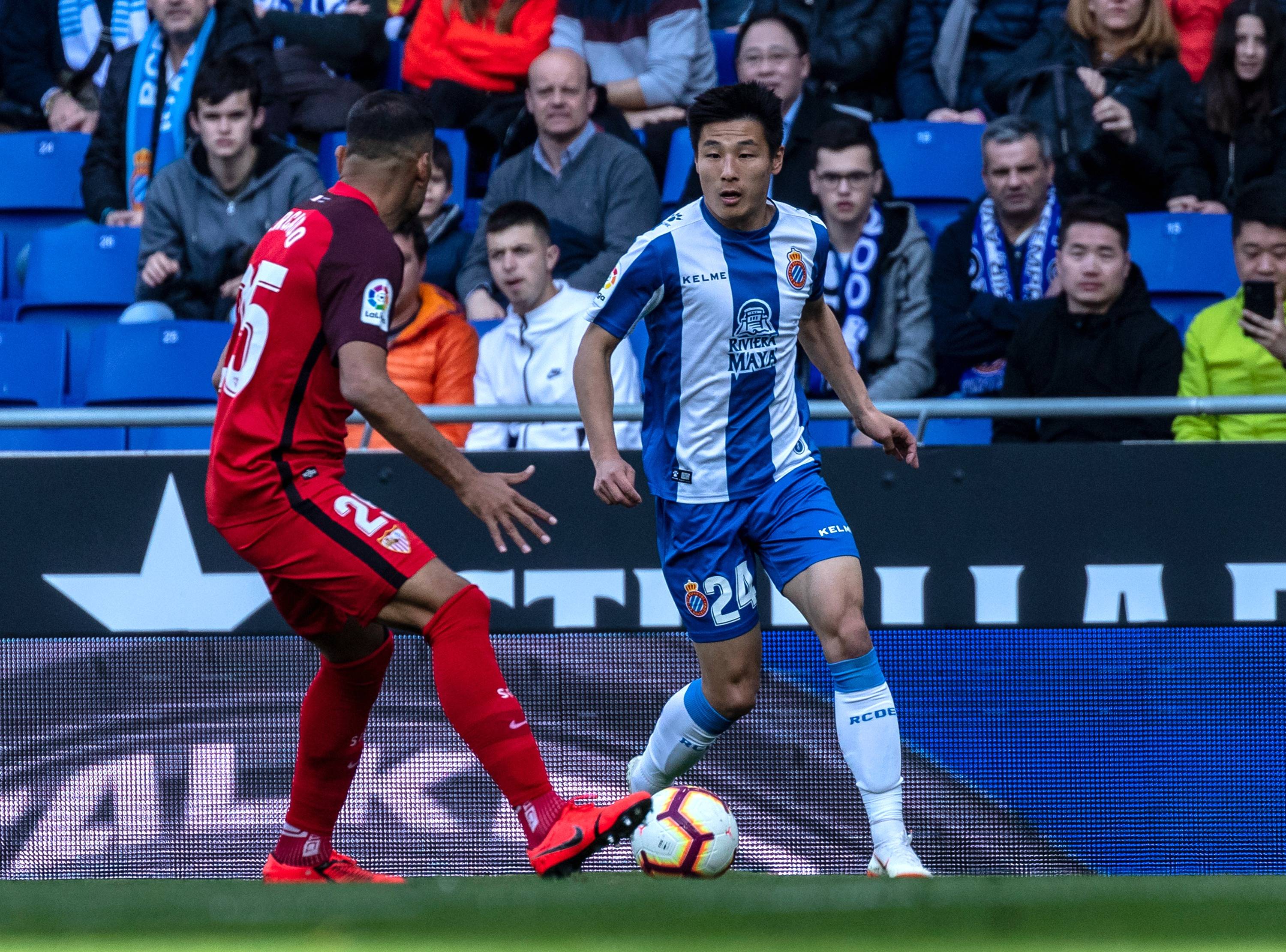 雷速官网下载-塞维利亚轻松取胜，给球迷惊喜