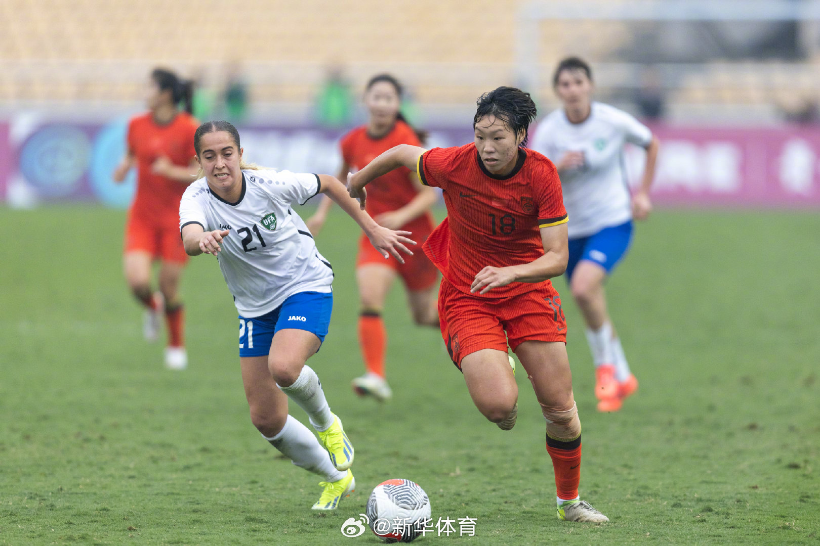 雷速官网-比赛赛况报告！女足决赛的精彩瞬间