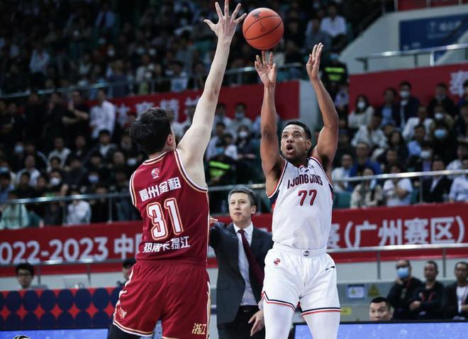 雷速官网下载-贵州男篮再次告捷，助力季后赛梦想靠近