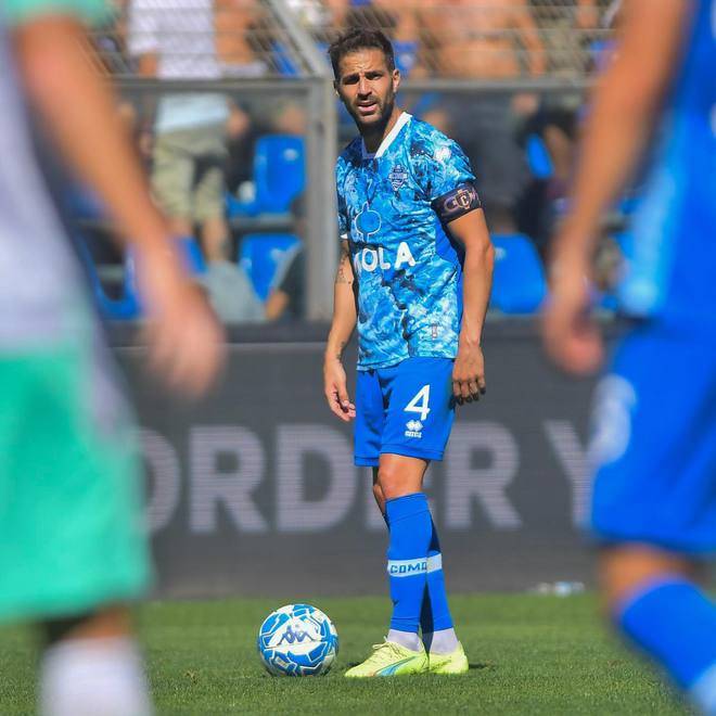 雷速官网-热那亚经历起伏，临近关键时刻稳住阵脚