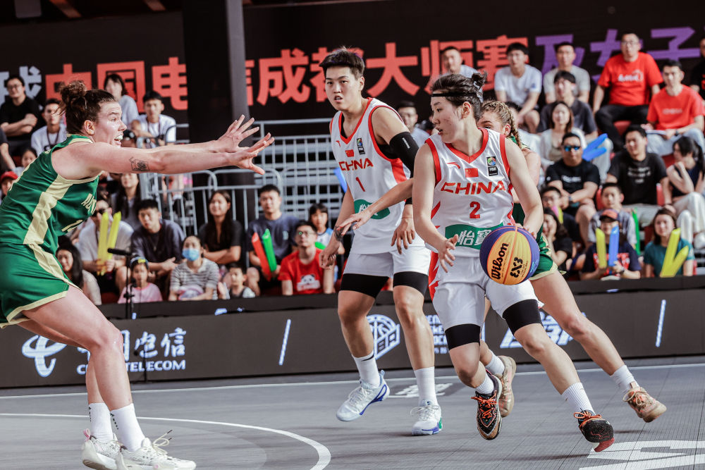 雷速-荷兰国家队实力抗衡，险胜晋级