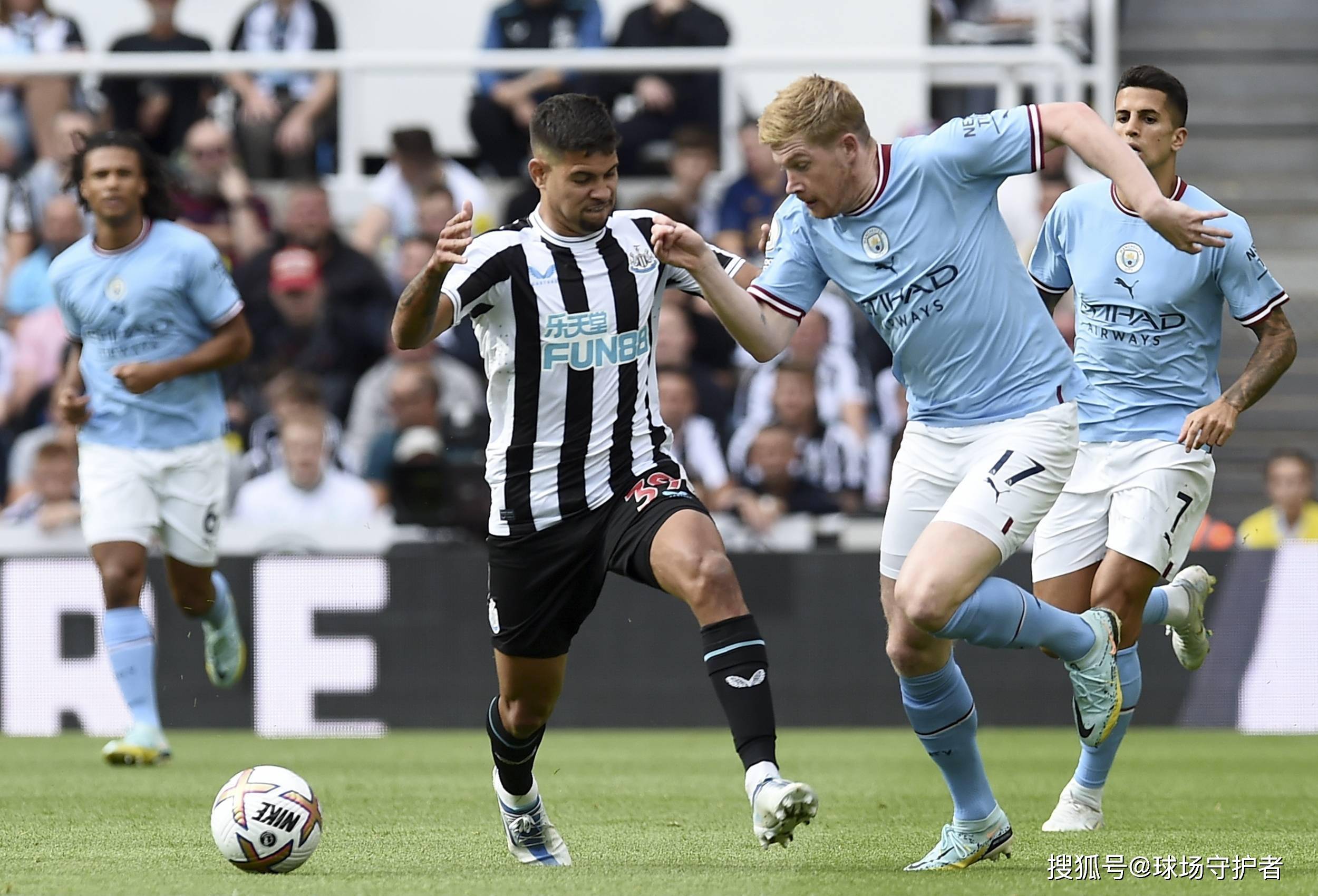 雷速官网-帕尔马宣布与AC米兰签下佩里西奇