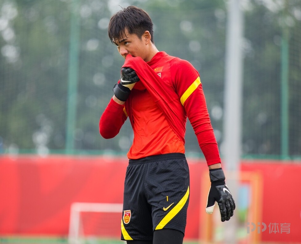 雷速-体育新星青睐射击项目，提前预约入场参赛