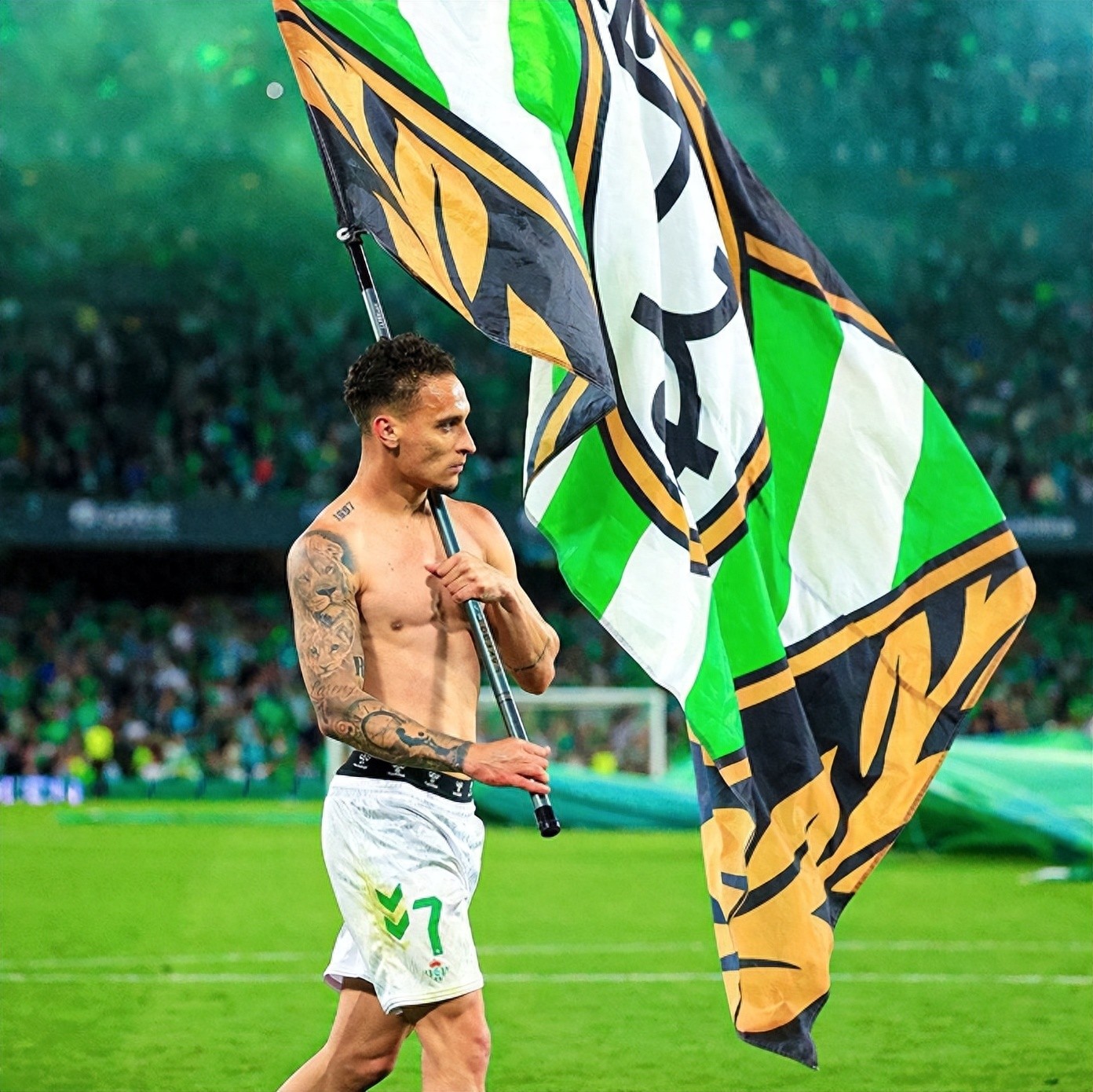 雷速官网-瓦伦西亚战平贝蒂斯，保持不败纪录