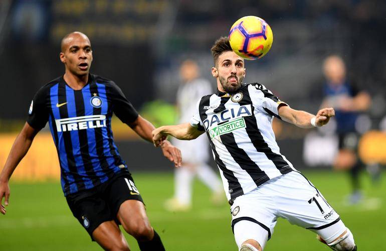 雷速官网-乌迪内斯客场绝杀，豪取三分