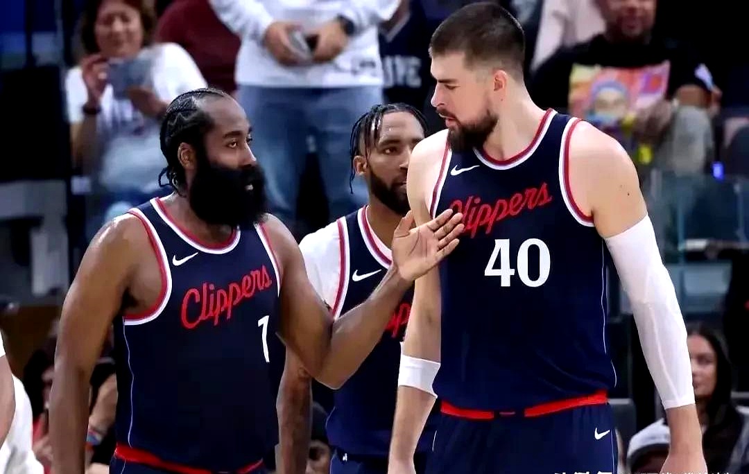 雷速-步行者将赴客场挑战76人，两支强队将展开对决