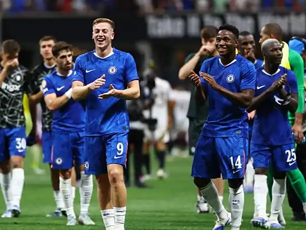 雷速官网-阿贾克斯大胜切尔西，晋级半决赛