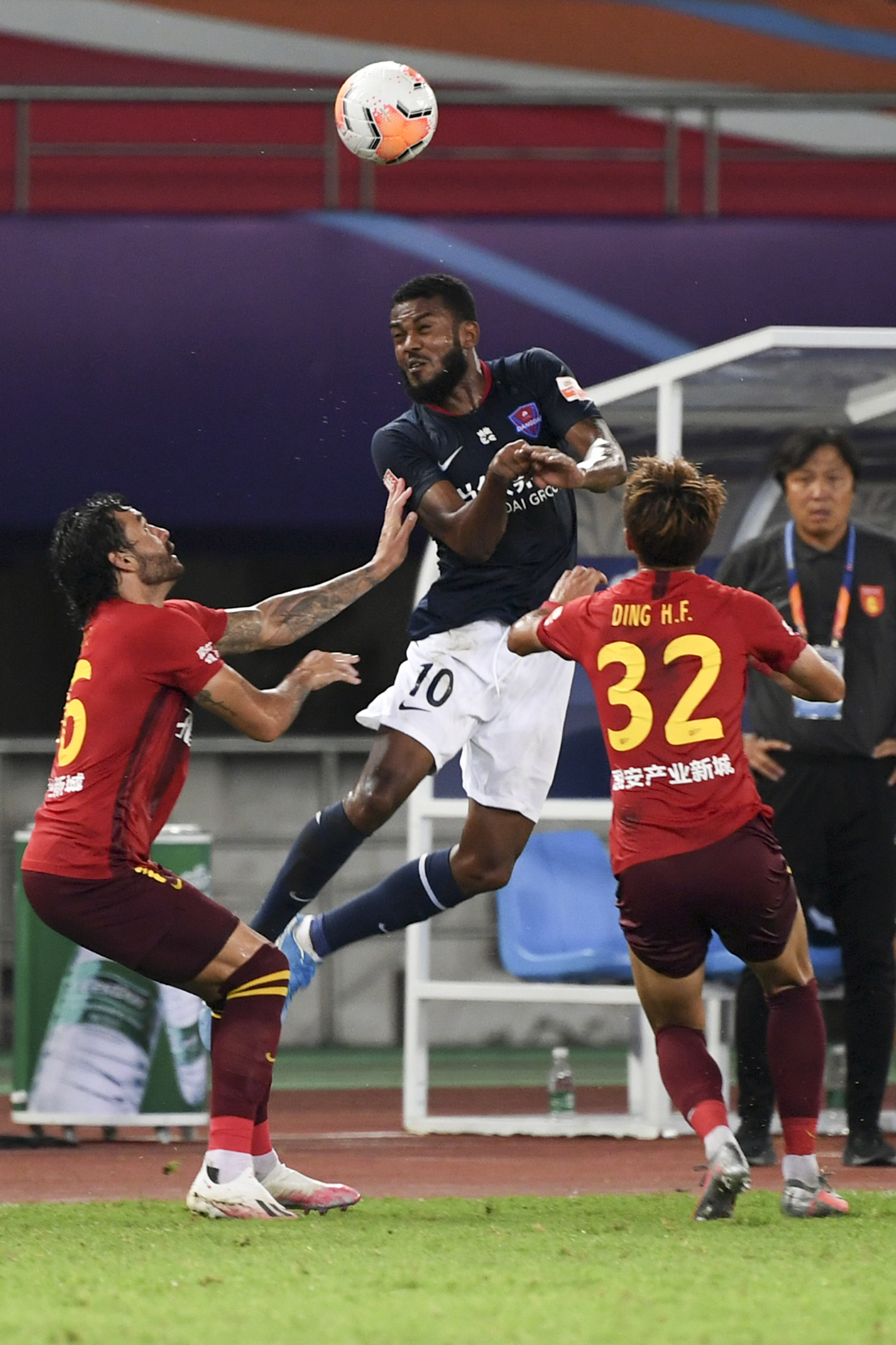 雷速官网-华夏幸福主场战平国安，互有进退