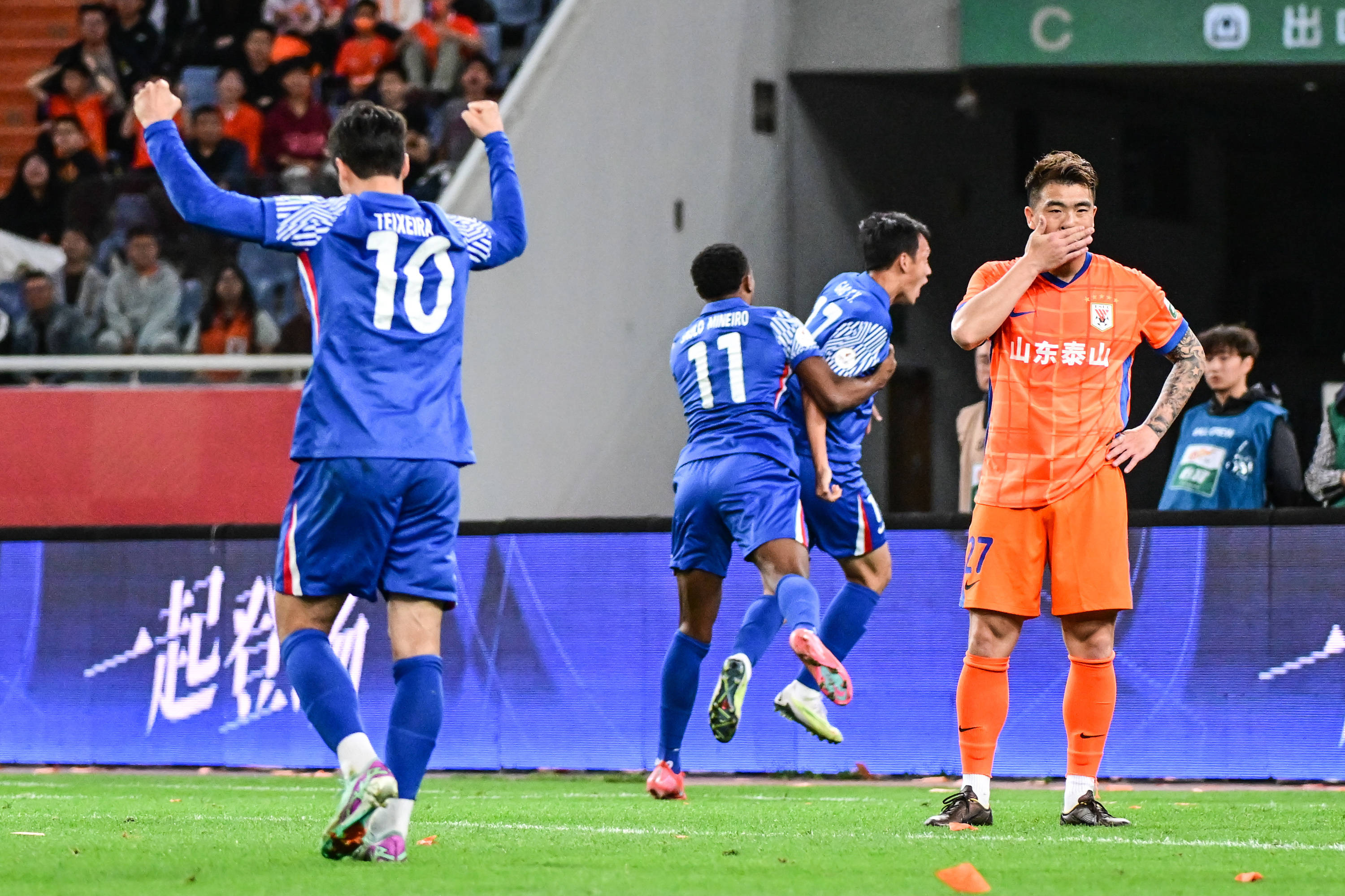 雷速官网-上港客场1:0战胜力帆，保持连胜