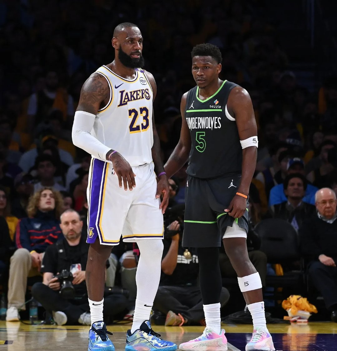 雷速官网-NBA季后赛：湖人连胜灰熊，取得一举两得