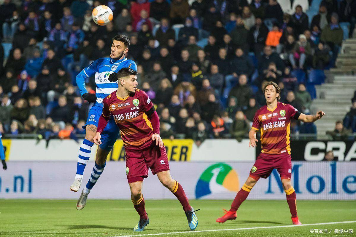 雷速官网下载-阿贾克斯主场击败瓦伦西亚，领先小组出线