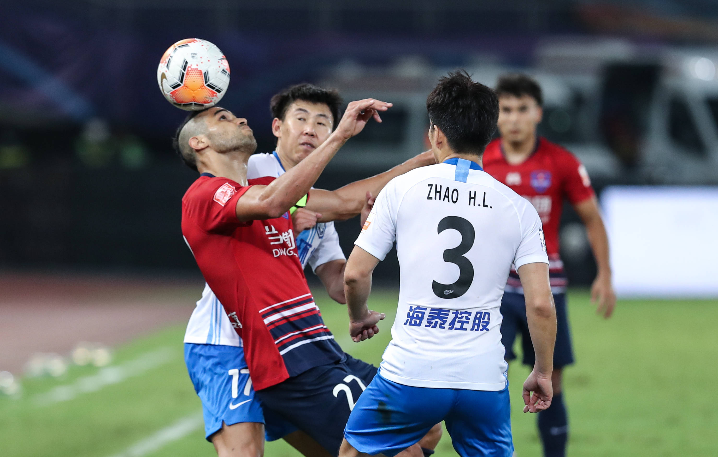 雷速官网-天津泰达主场剑指胜利,豪取三分傲视全场