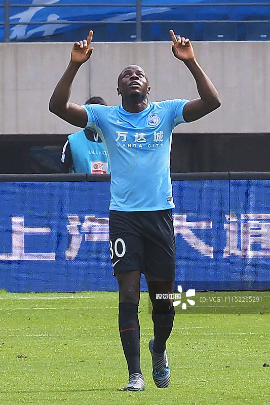 雷速官网下载-大连一方主场爆冷击败广州恒大,积分稳定